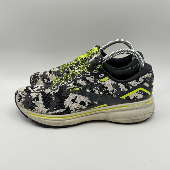 Brooks Ghost 15 Women's Running Shoes Black White Camo Neon Yellow sz 7B - Picture 1 of 11